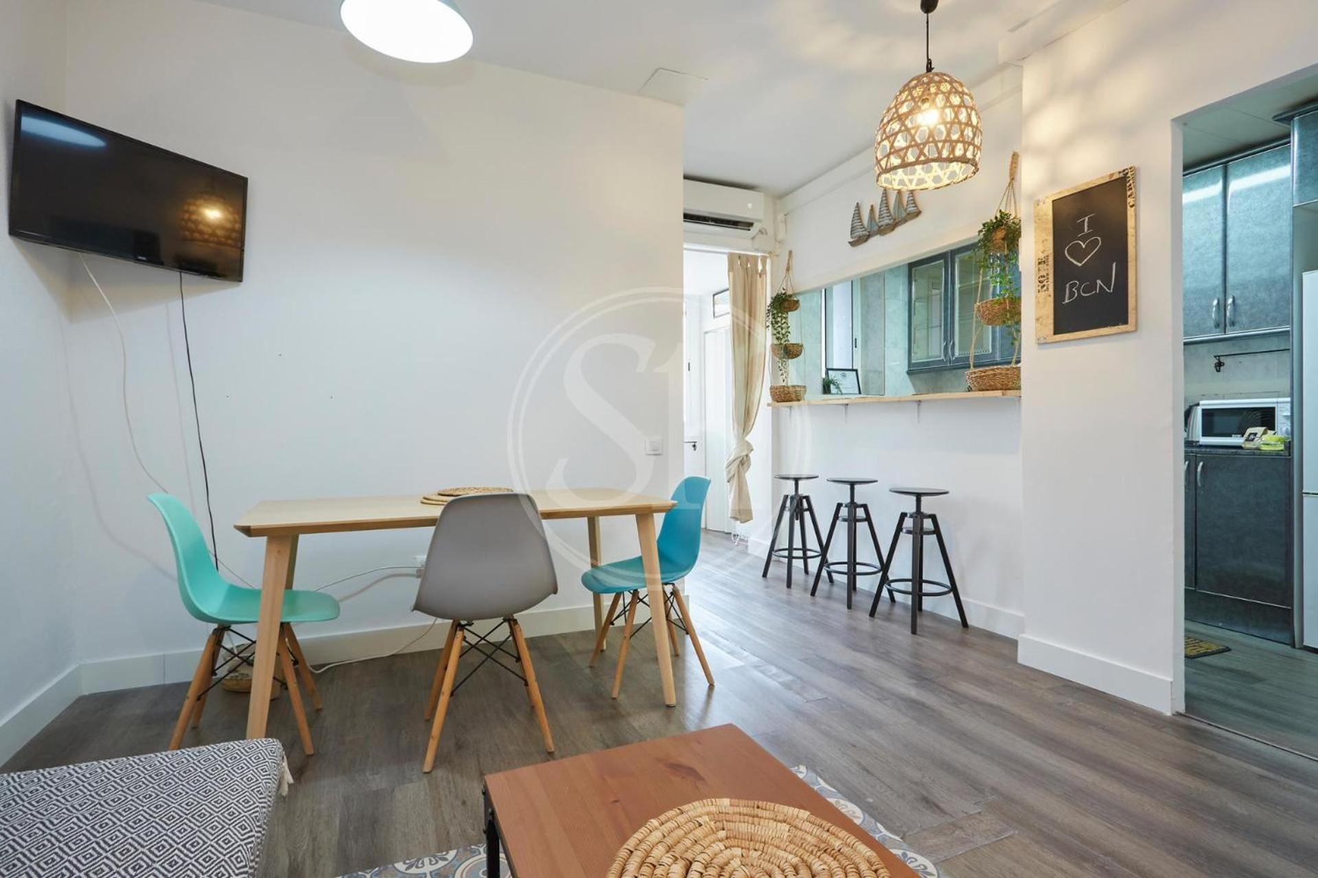 Comodo En Poble Sec Apartamento
