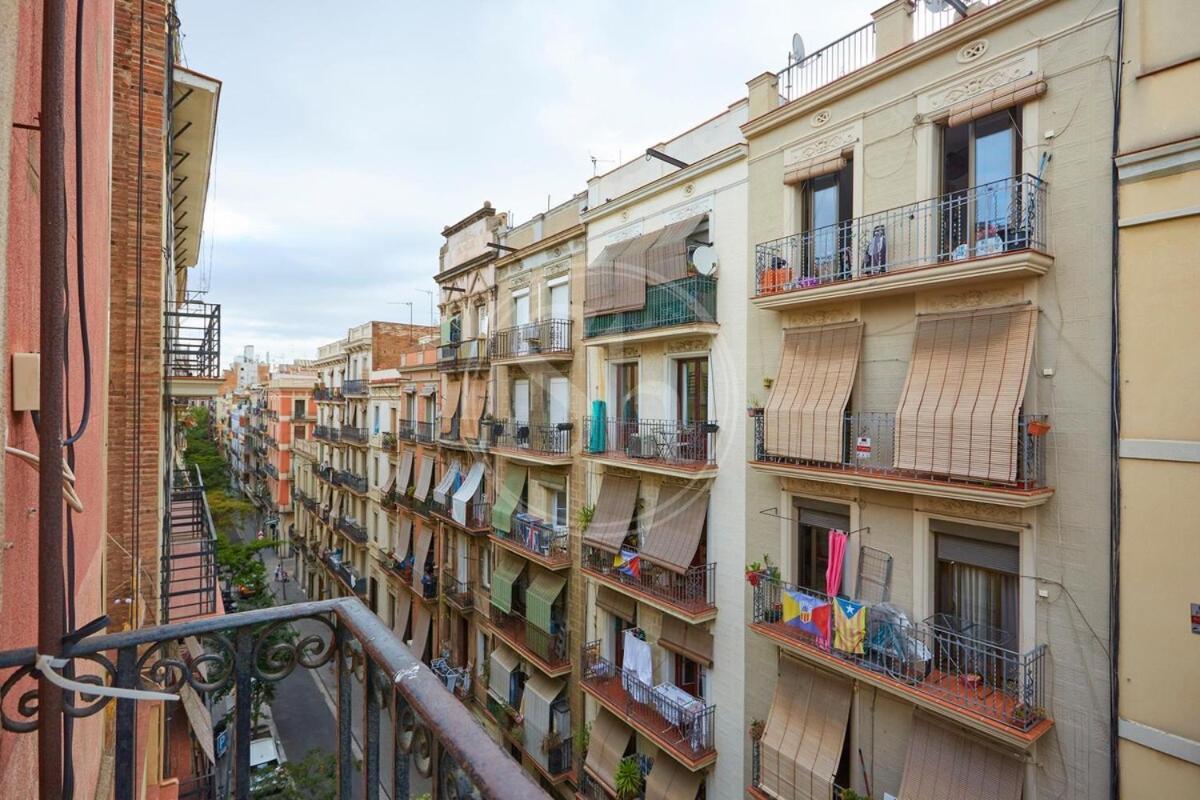 Comodo En Poble Sec Apartamento